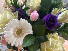 Indlæs billede til gallerivisning Blomsterdekoratørens kreation
