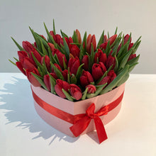 Indlæs billede til gallerivisning Gavehjerte med tulipaner

